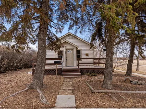 4901 W 45th St, Camrose, AB T4V 1E3