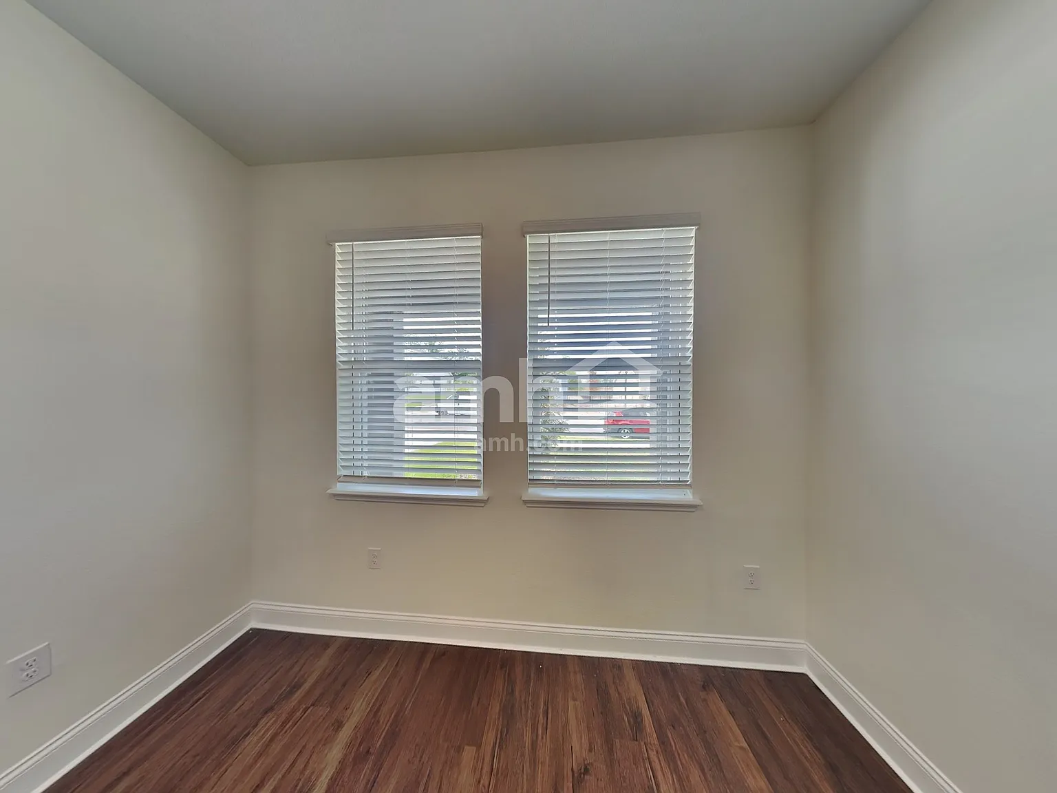4 bed, 2.5 bath, 2078 sqft, $2,720 — Photo 4
