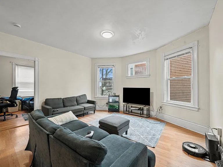 47 Parker Hill Ave #1 — Photo 6