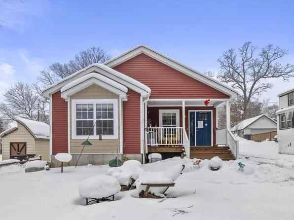 N9119 Cedar AVENUE, East Troy, WI 53120