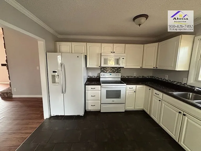 2043 Lakeridge Dr — Photo 6