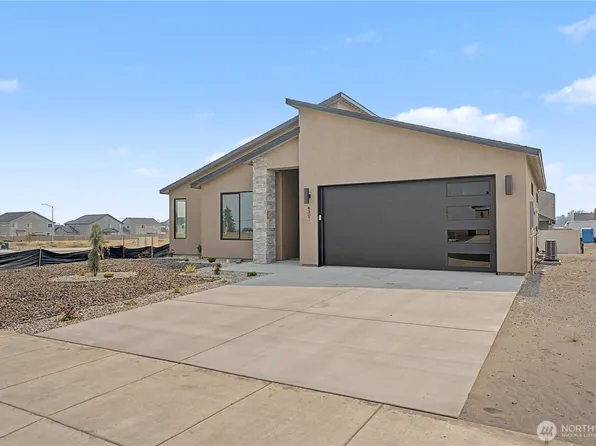 4307 W Surf Scoter Street, Moses Lake, WA 98837