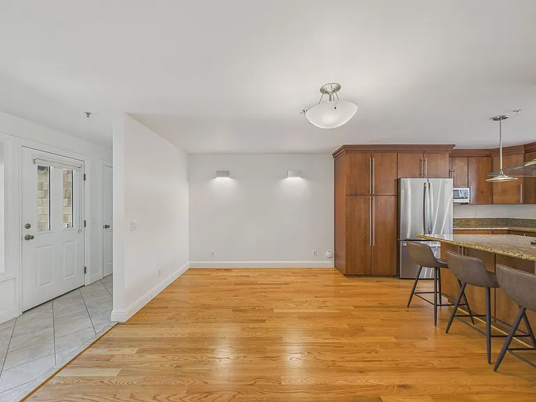 853 De Haro St — Photo 5