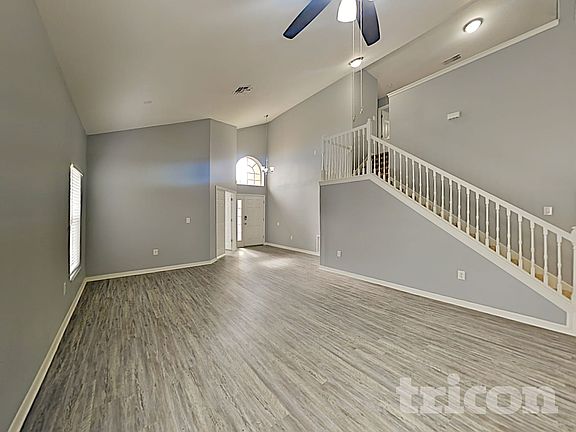 4th image of 13542 Briarmoor Ct