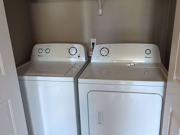 4th image of 4245 Hawthorne Ave NE APT 204