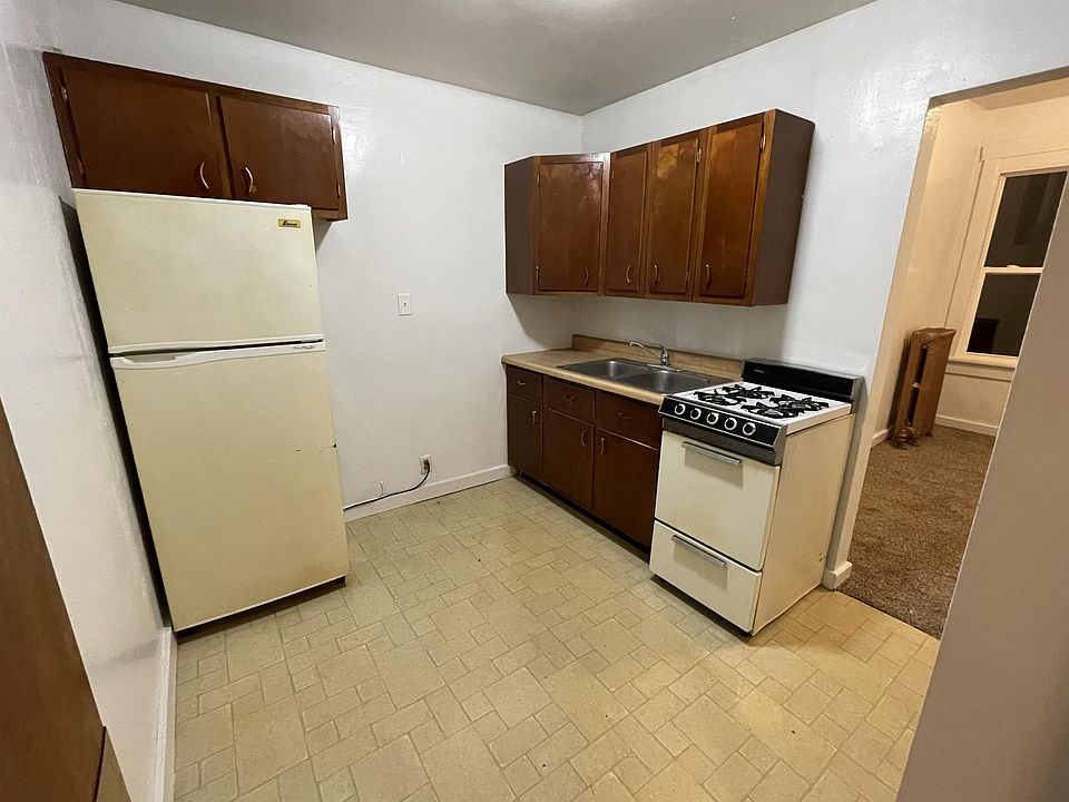 1st image of 2945 Dekalb St Unit 12