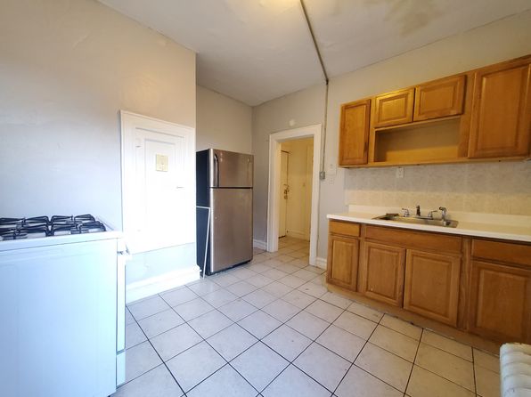 231 Weequahic Ave #13