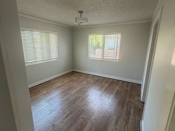 4th image of 2950 Olive St