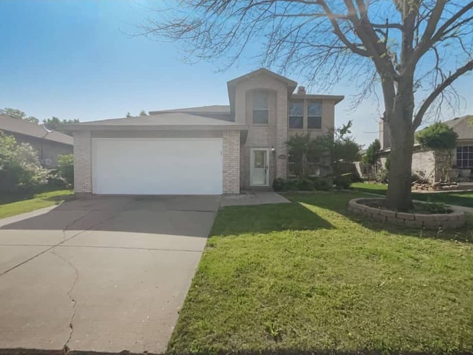 1st image of 2042 Chestnut Dr #1