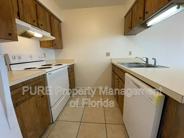5420 SE 29th Pl #A — Photo 10