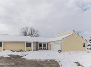 34368 Edgewater Cir, Cumming, IA 50061