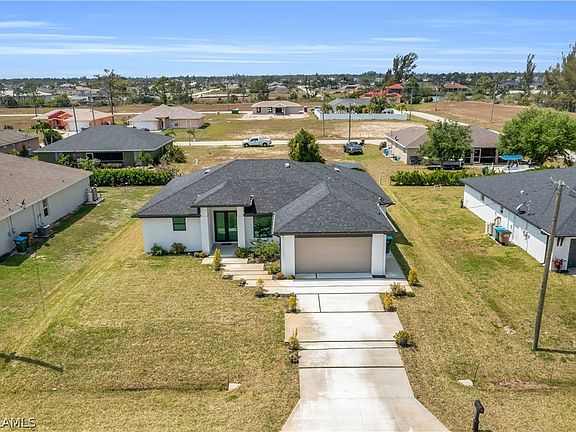 3rd image of 2548 NW 20th Pl