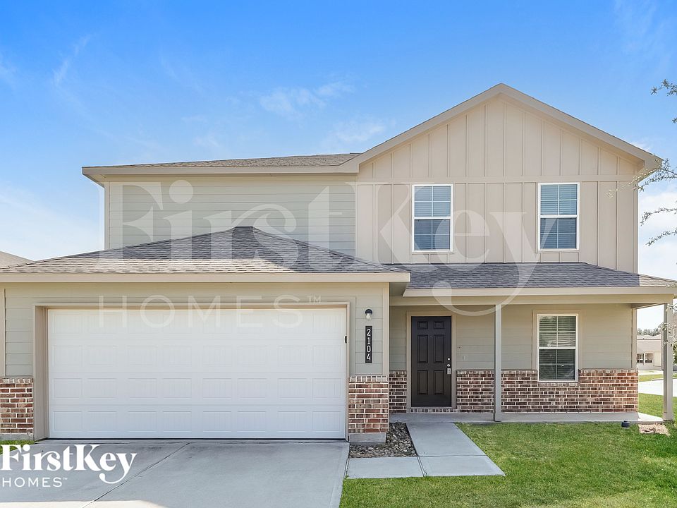 1st image of 2104 Cedar Bnd Dr