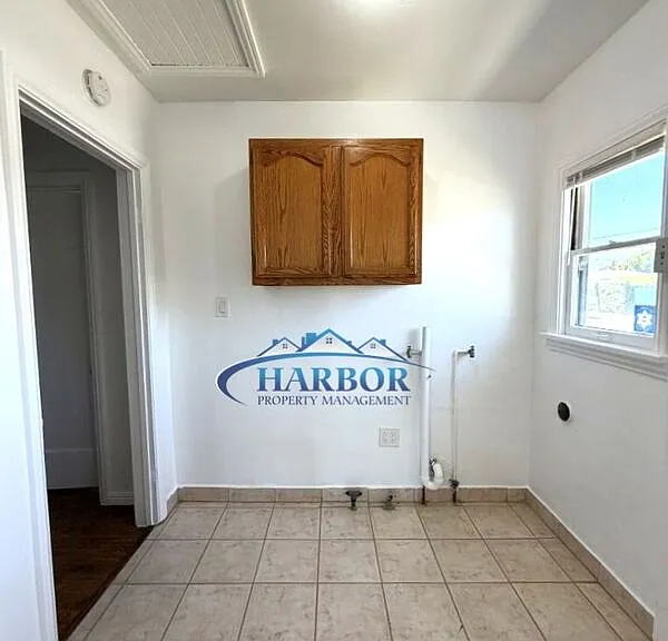 1667 N Lagoon Ave — Photo 9