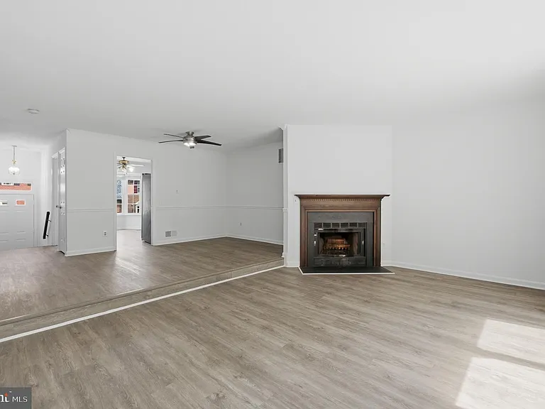 46601 Carriage Ct — Photo 11
