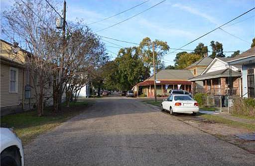 5th image of 913 Pacific Ave