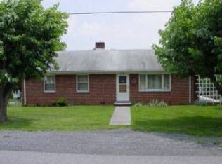 416 Banks Fort Rd, Strasburg, VA 22657
