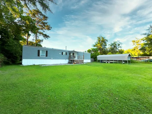 829 Old Transfer Rd, Wewahitchka, FL 32465