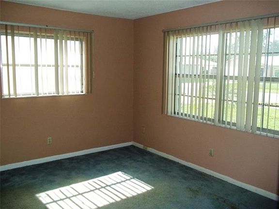 4th image of 4037 Seabridge Dr