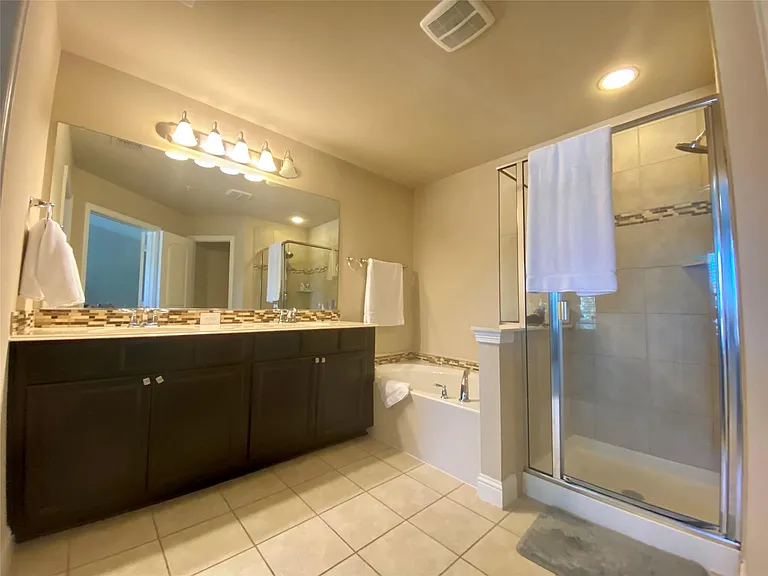 432 Hunt Dr — Photo 11