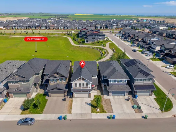 40 Evansfield Mnr NW, Calgary, AB T3P 1J9