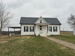 1564 Lee Jones Rd, Adams, TN 37010