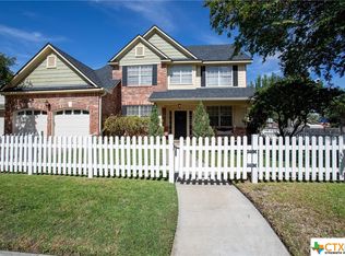 315 Village Grn, Victoria, TX 77904