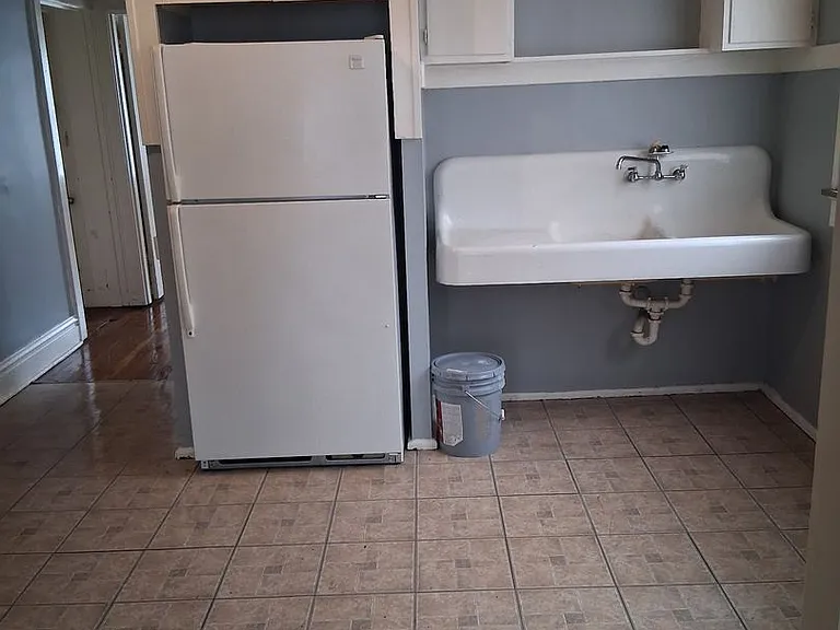 5028 Mardel Ave #2 — Photo 14