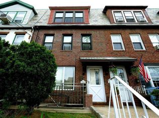 7250 Manse St, Forest Hills, NY 11375