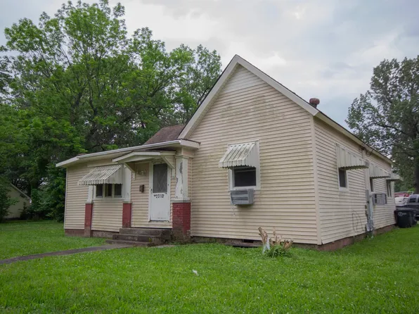 2310 S 28th St, Paducah, KY 42003