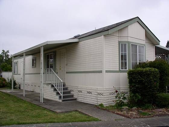 1st image of 92 Oakwood Dr