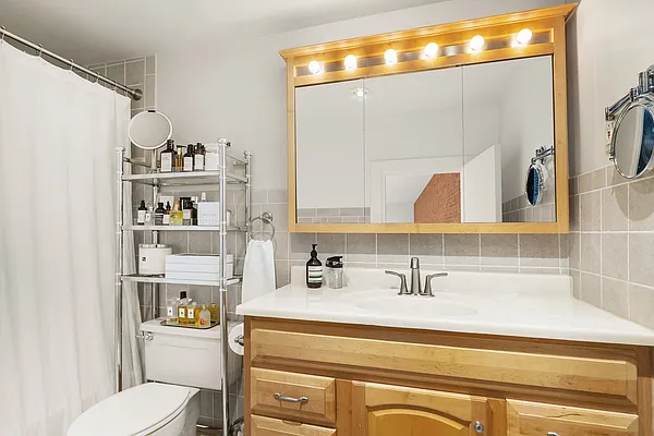 Sold by Argo Residential | media 8