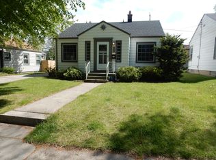 291 E Gauer Cir, Milwaukee, WI 53207