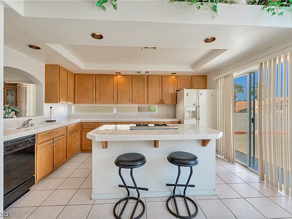 5th image of 3544 Mountain Valley Dr