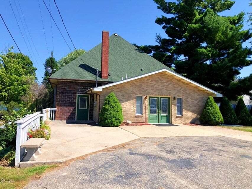 118 Center St, Six Lakes, MI 48886 MLS 23022990 Zillow