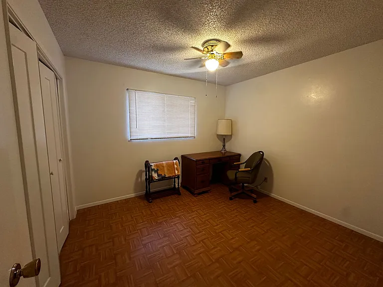 2545 Kemp Ave — Photo 9