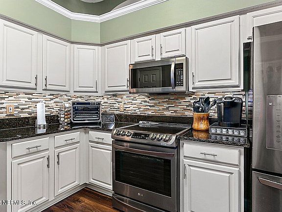5th image of 10217 Glennfield Ct