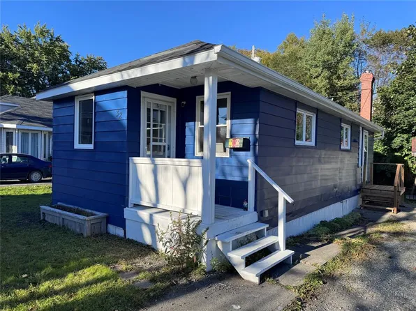 32 Beaumont Avenue, Grand Falls-Windsor, NL A2A1Z9