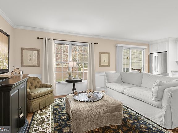 2nd image of 3 Pepperdine Cir