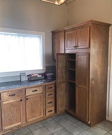 3rd image of 407 N Cutting Ave
