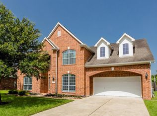 2846 S Cedar Hollow Dr, Pearland, TX 77584