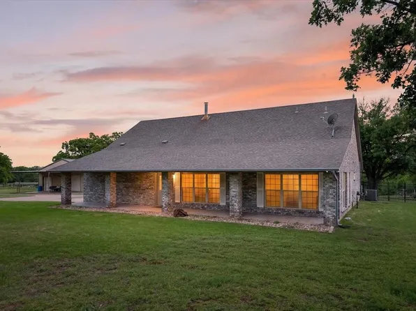 4609 Slayton Rd, Cleburne, TX 76031