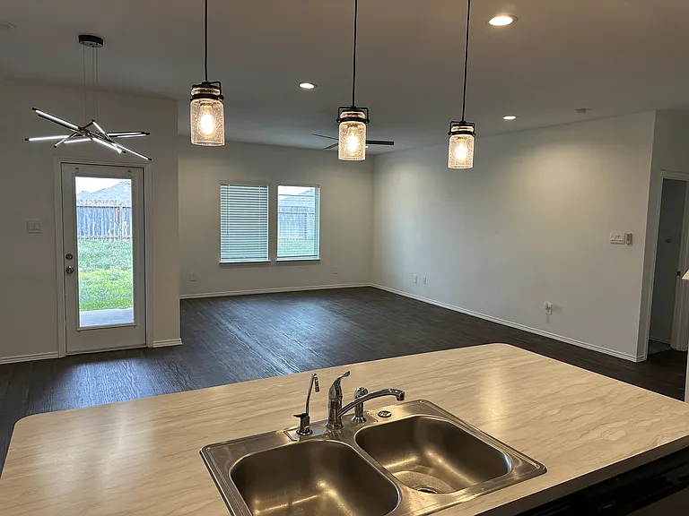 5122 Moonlit Garden Ln — Photo 2