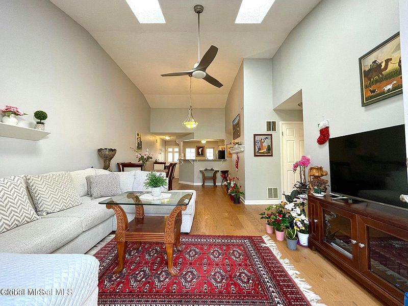 2nd image of 4306 S Foxwood Drive