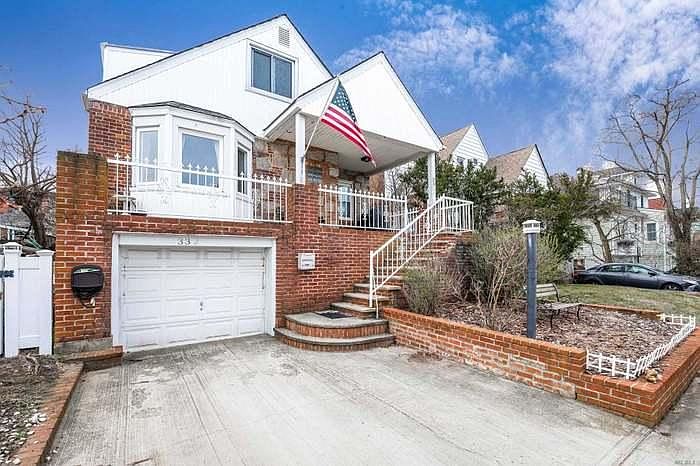 1st image of 332 E Beech St #1