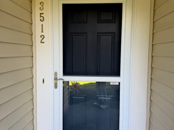 23512 55 Avenue S #16, Kent, WA 98032