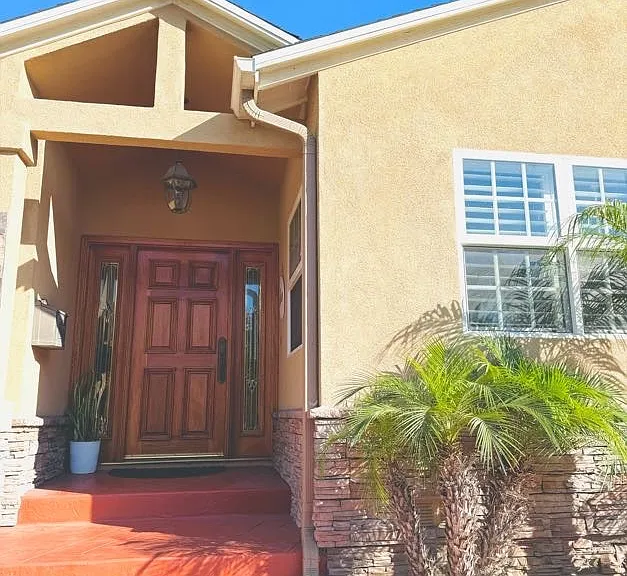 4636 Talisman St — Photo 3