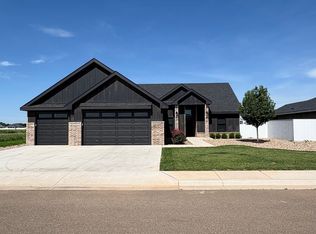 100 Abbey Rd, Clovis, NM 88101