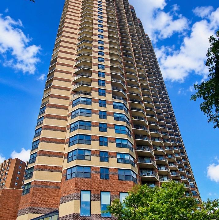 1st image of 3660 N Lake Shore Dr APT 2812