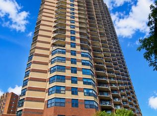 3660 N Lake Shore Dr APT 2812, Chicago, IL 60613